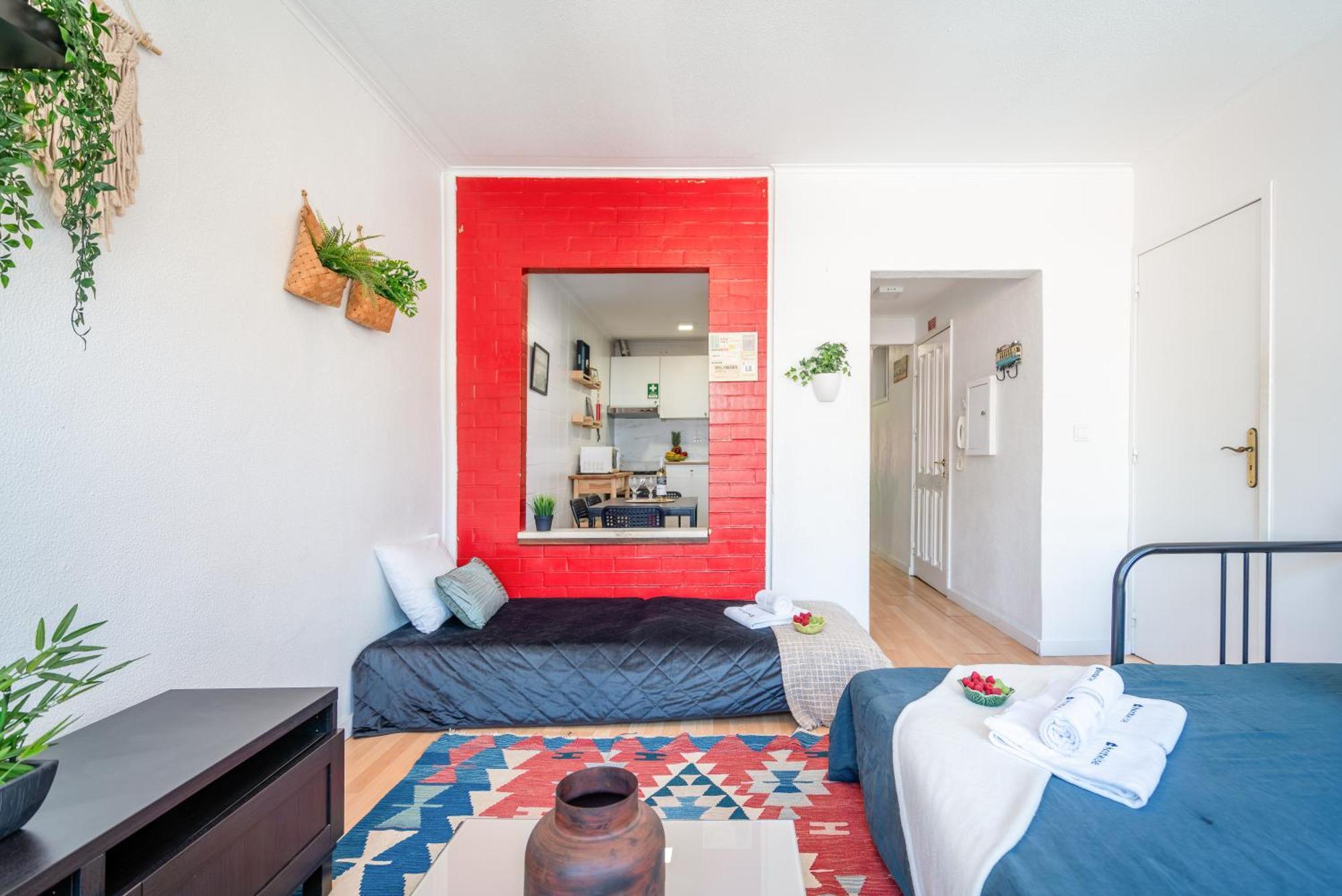 Host Wise - Large Flat W Terrace - Ace Location At Aliados Apartment Porto Ngoại thất bức ảnh