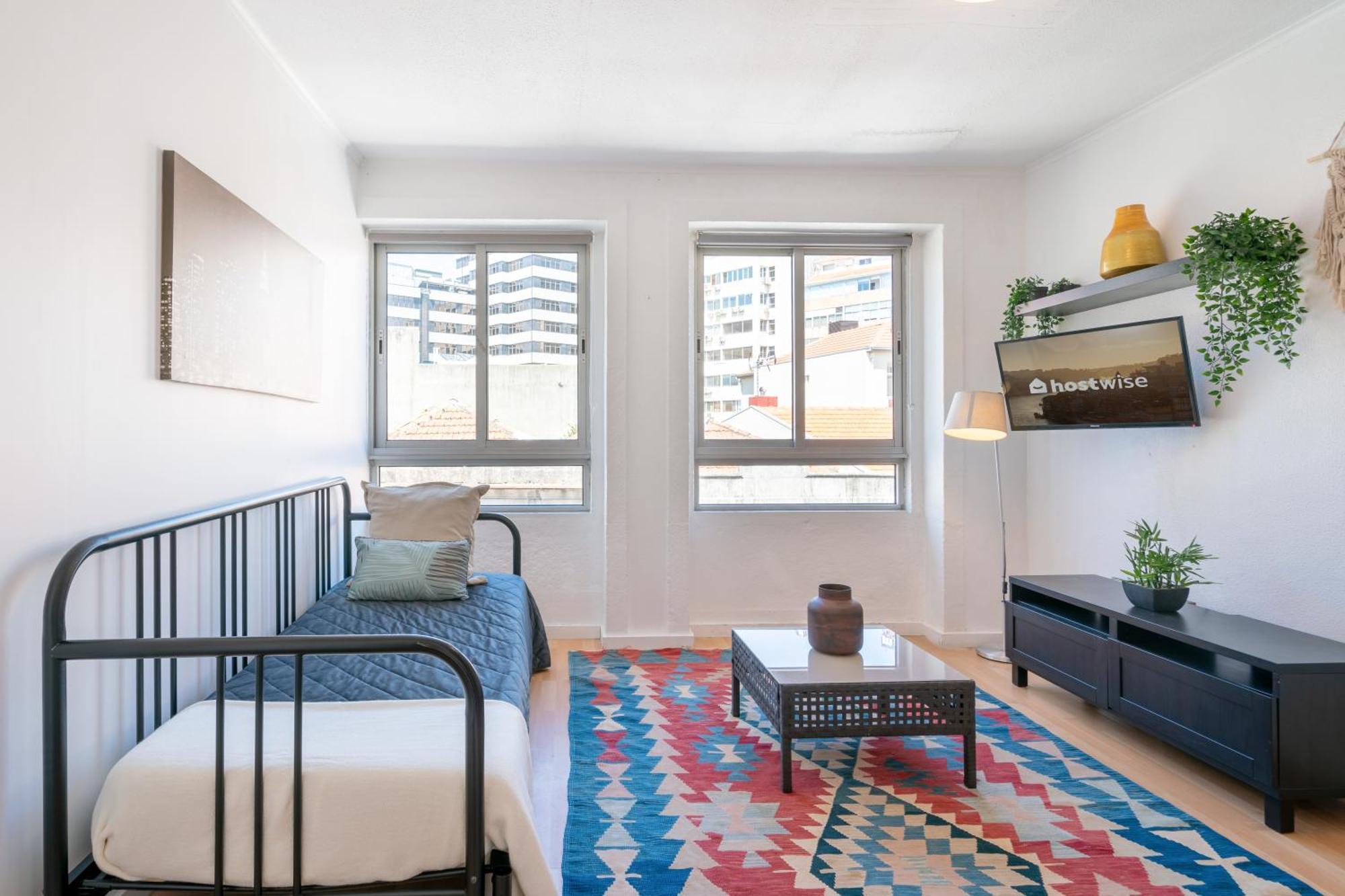 Host Wise - Large Flat W Terrace - Ace Location At Aliados Apartment Porto Ngoại thất bức ảnh