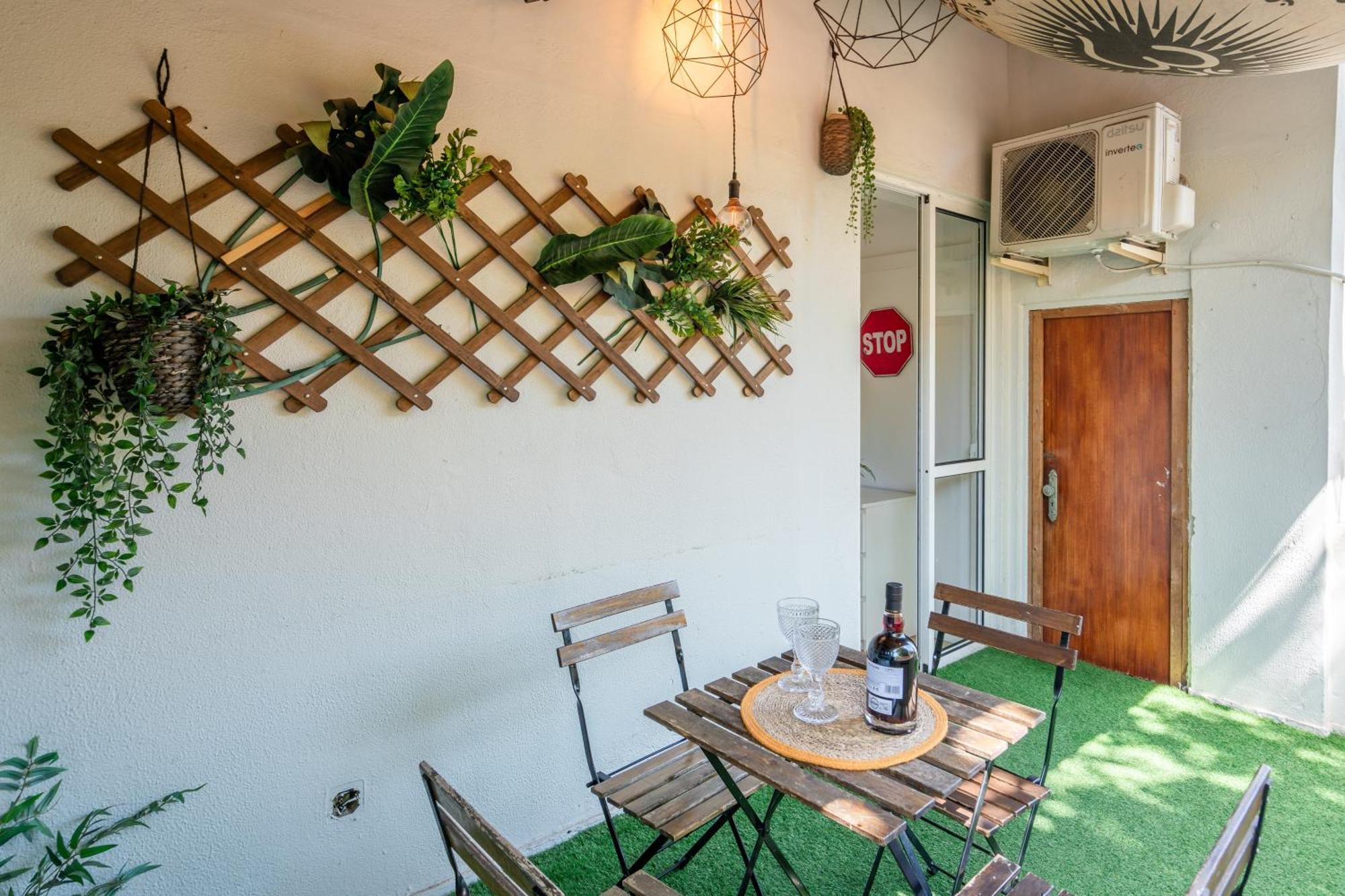 Host Wise - Large Flat W Terrace - Ace Location At Aliados Apartment Porto Ngoại thất bức ảnh