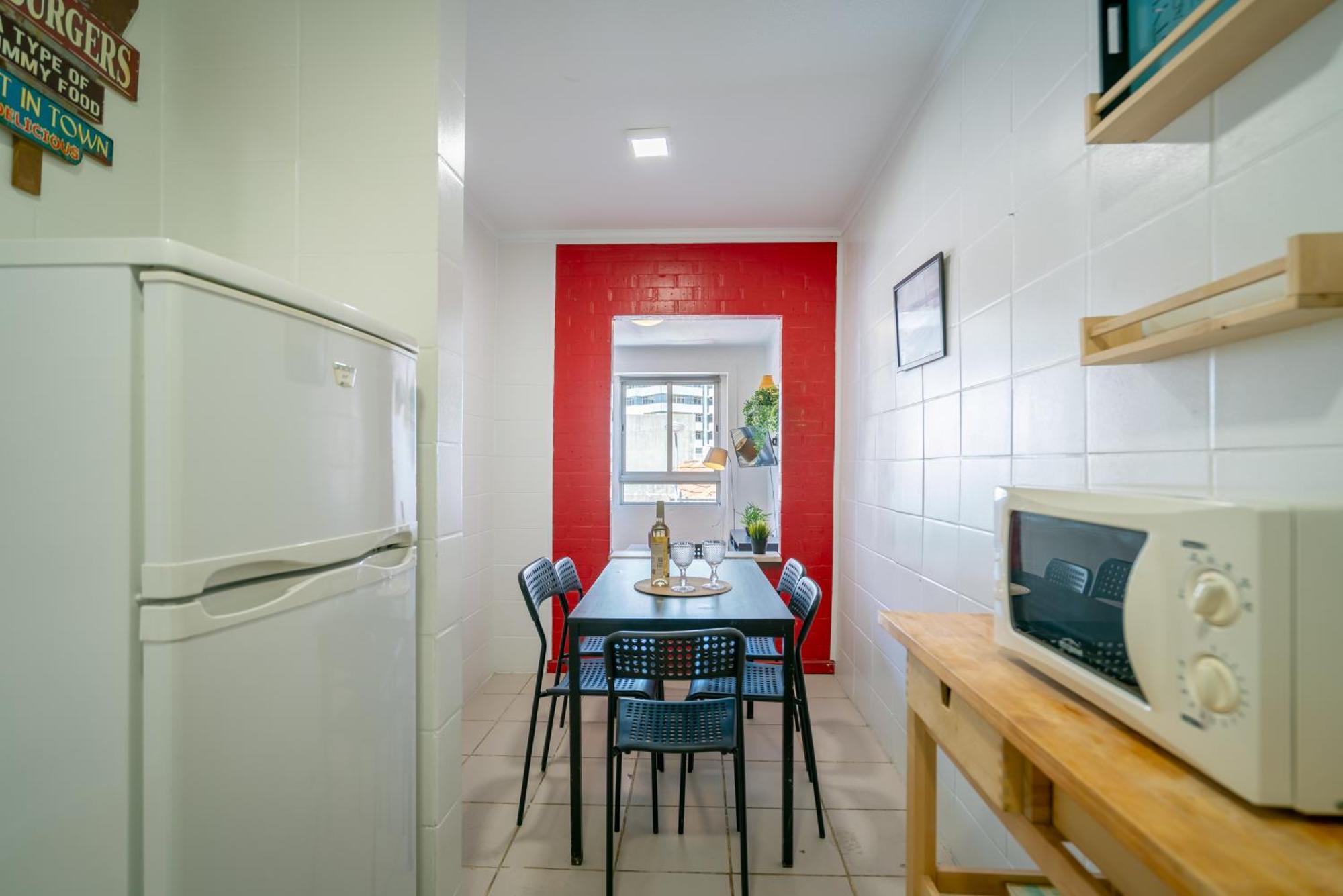 Host Wise - Large Flat W Terrace - Ace Location At Aliados Apartment Porto Ngoại thất bức ảnh