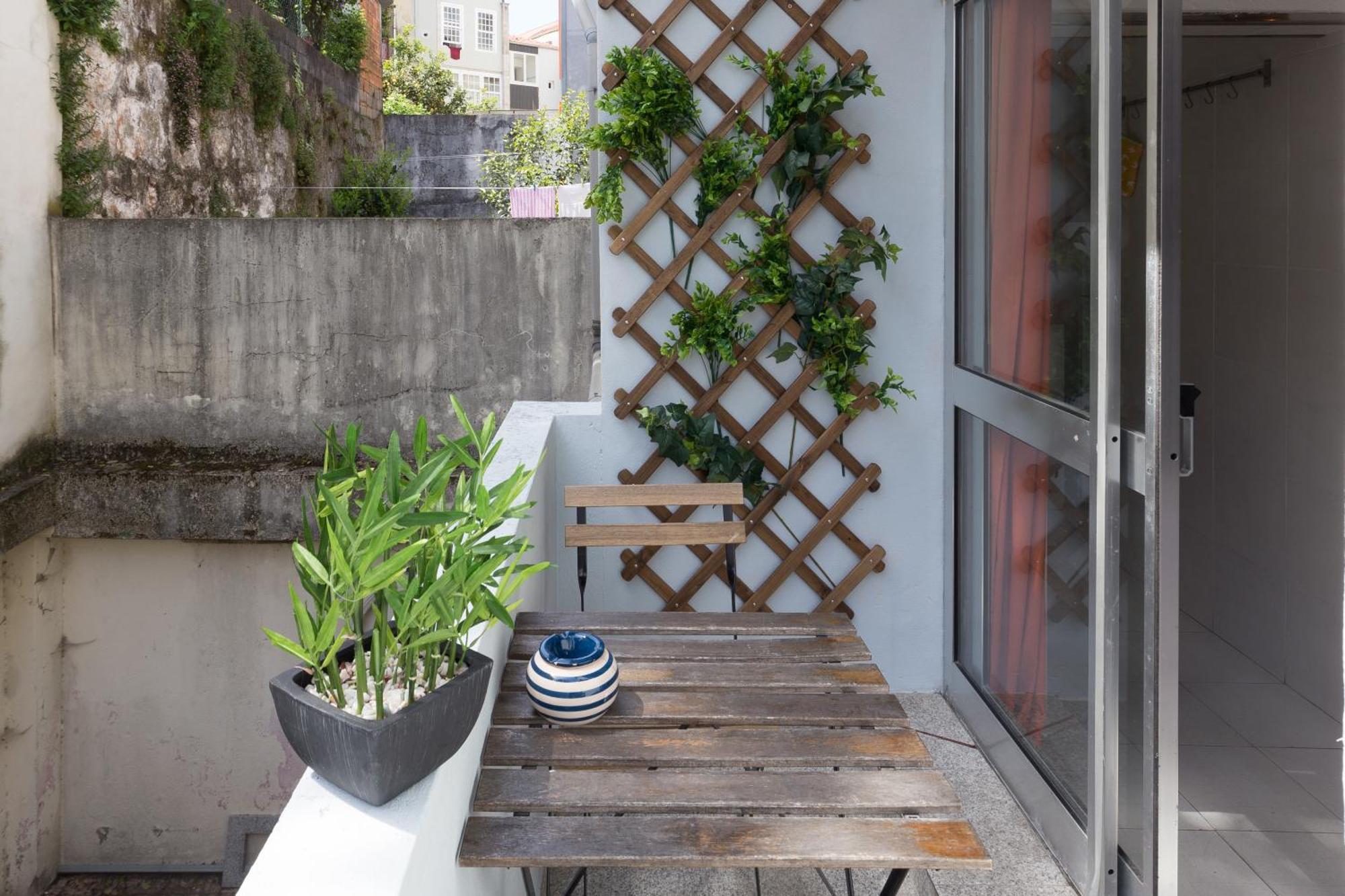 Host Wise - Large Flat W Terrace - Ace Location At Aliados Apartment Porto Ngoại thất bức ảnh