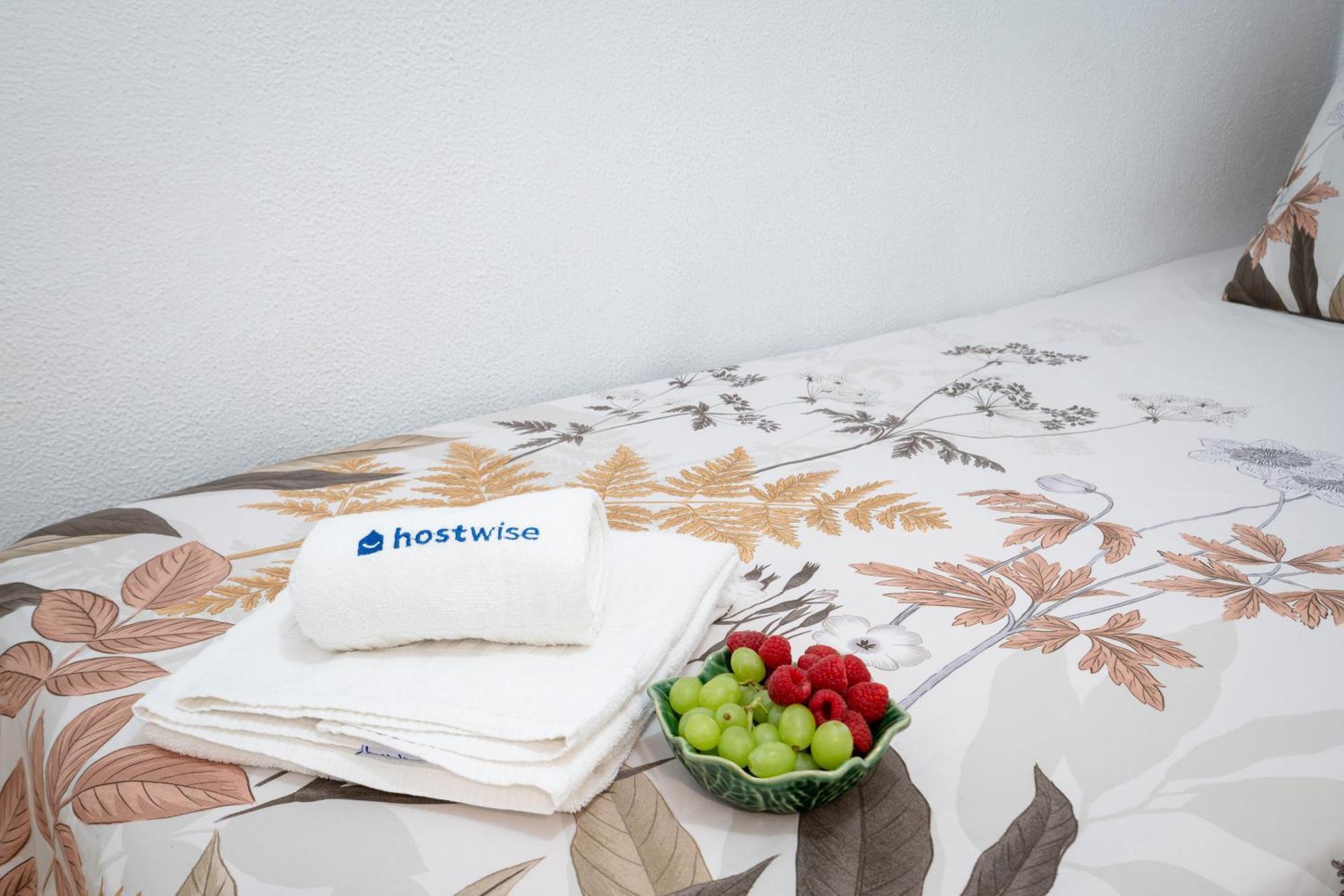 Host Wise - Large Flat W Terrace - Ace Location At Aliados Apartment Porto Phòng bức ảnh