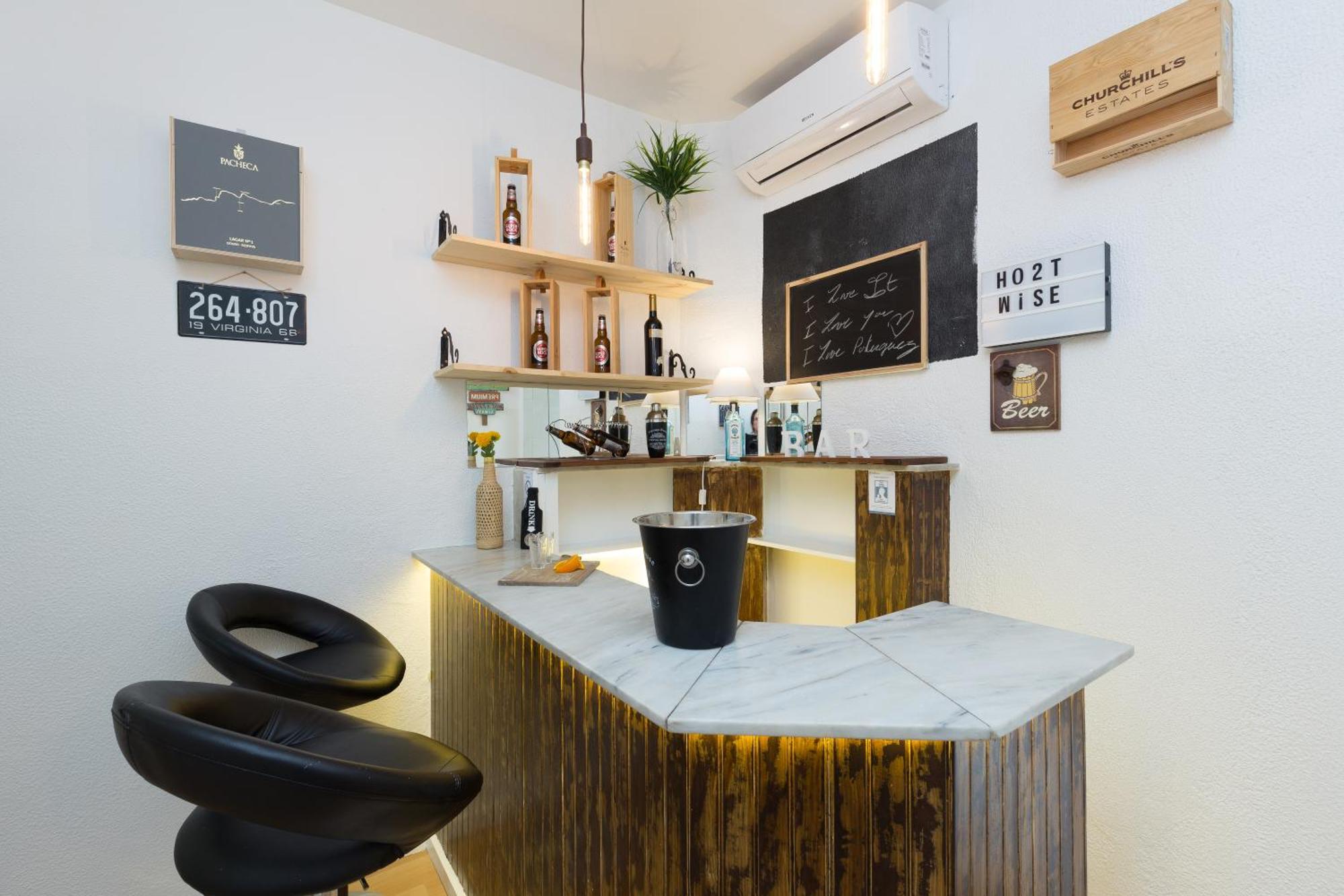 Host Wise - Large Flat W Terrace - Ace Location At Aliados Apartment Porto Phòng bức ảnh